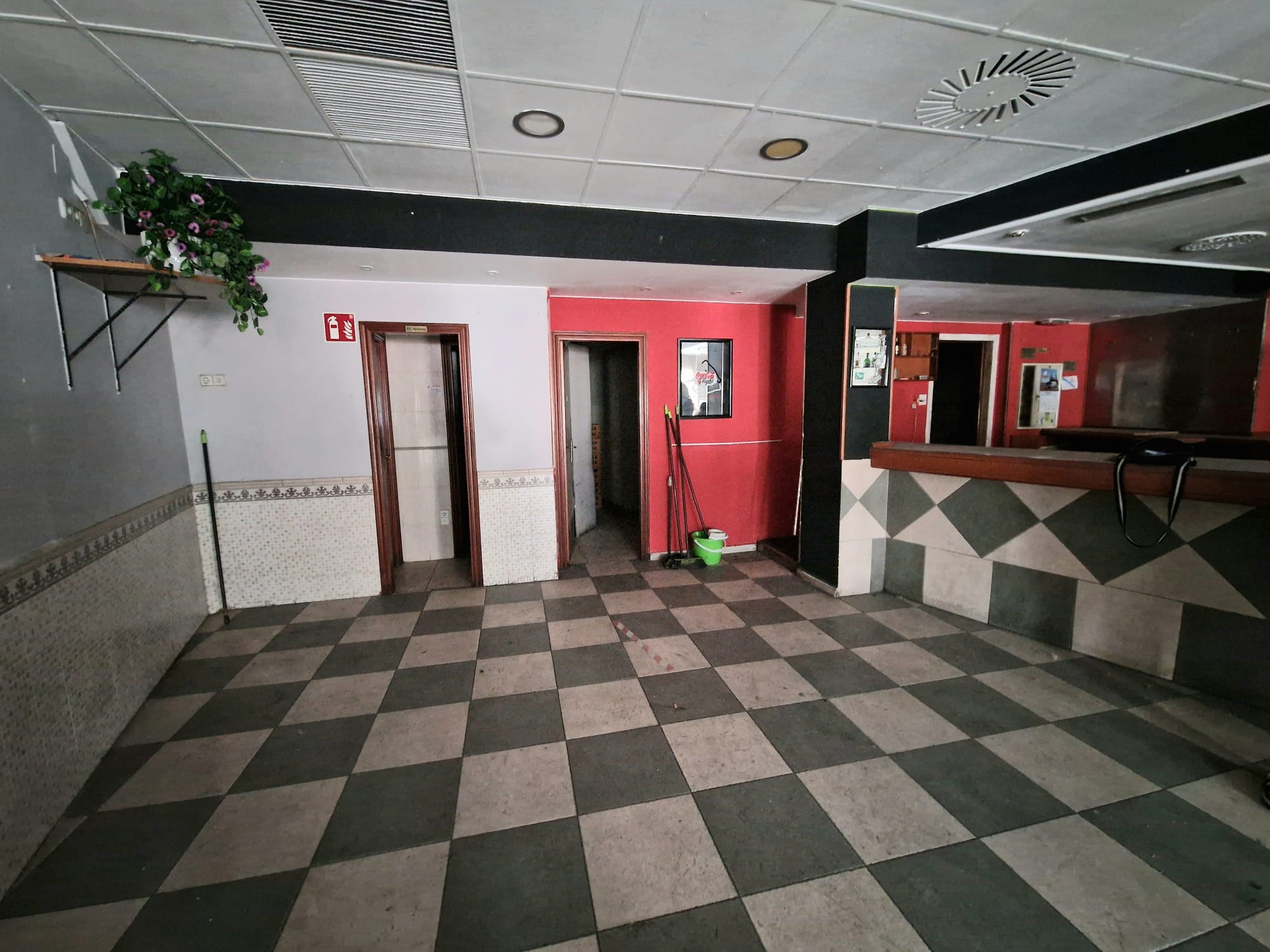 9 Avenida Santa Isabel, Zaragoza, Zaragoza, 1 Habitación Habitaciones,2 BañoBaño,Oficina,En Venta,Avenida Santa Isabel,1019
