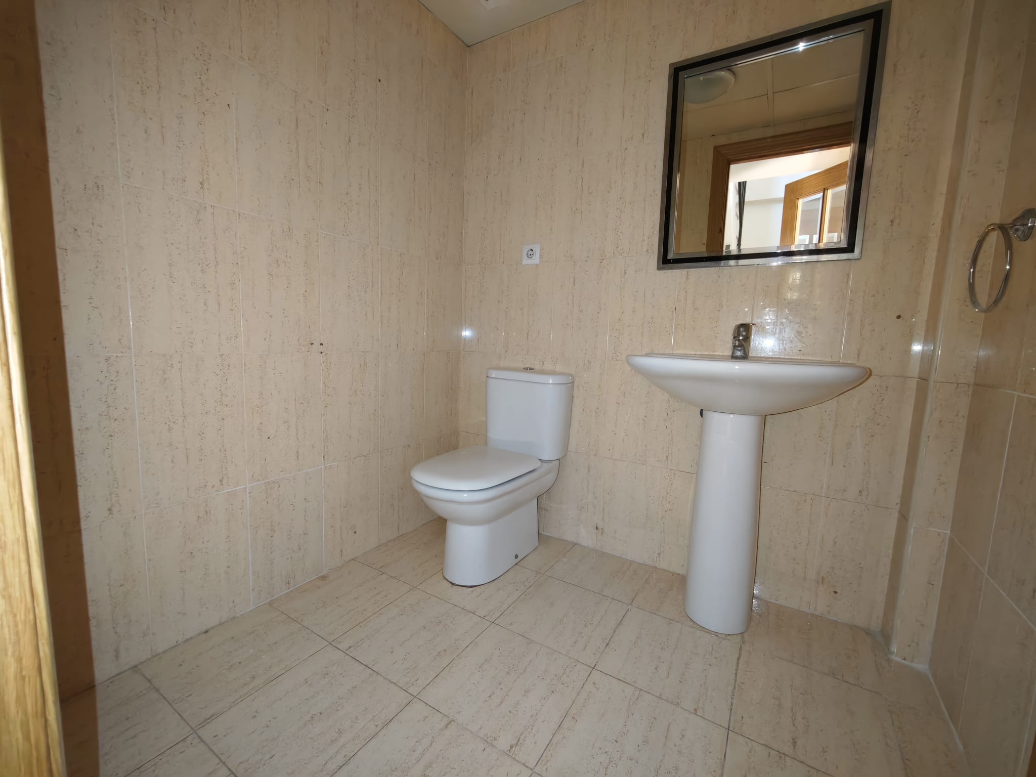 23 AVENIDA ZARAGOZA, 3 Habitaciones Habitaciones, 0 ,2 BañoBaño,Casa,En Venta,AVENIDA ZARAGOZA,0,1061 23 AVENIDA ZARAGOZA, 3 Habitaciones Habitaciones, 0 ,2 BañoBaño,Casa,En Venta,AVENIDA ZARAGOZA,0,1061