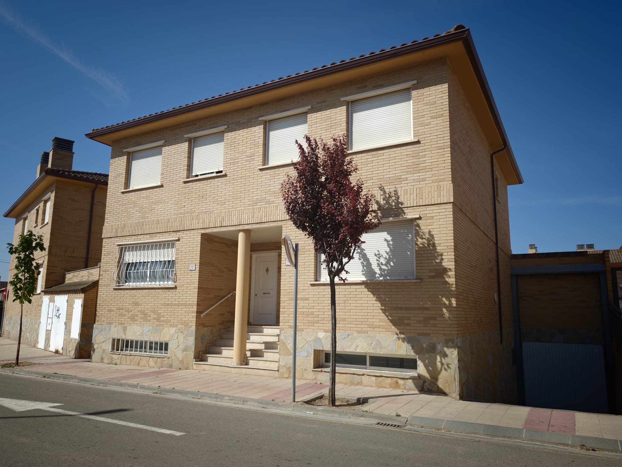 23 AVENIDA ZARAGOZA, 3 Habitaciones Habitaciones, 0 ,2 BañoBaño,Casa,En Venta,AVENIDA ZARAGOZA,0,1061 23 AVENIDA ZARAGOZA, 3 Habitaciones Habitaciones, 0 ,2 BañoBaño,Casa,En Venta,AVENIDA ZARAGOZA,0,1061