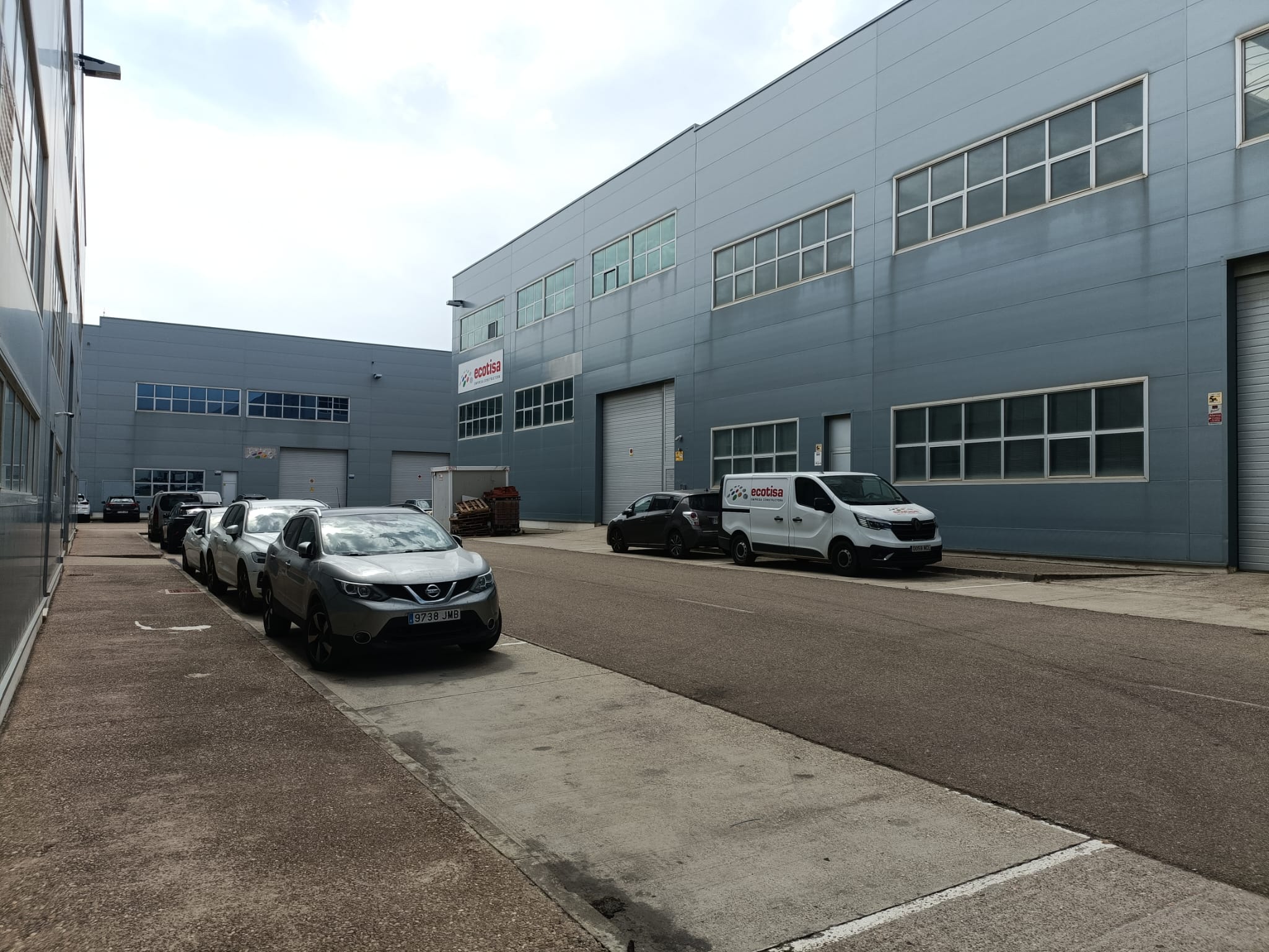 12 CARAVIS, ZARAGOZA, 0 , 0 ,0,Nave Industrial,En Venta,CARAVIS,0,1069 12 CARAVIS, ZARAGOZA, 0 , 0 ,0,Nave Industrial,En Venta,CARAVIS,0,1069